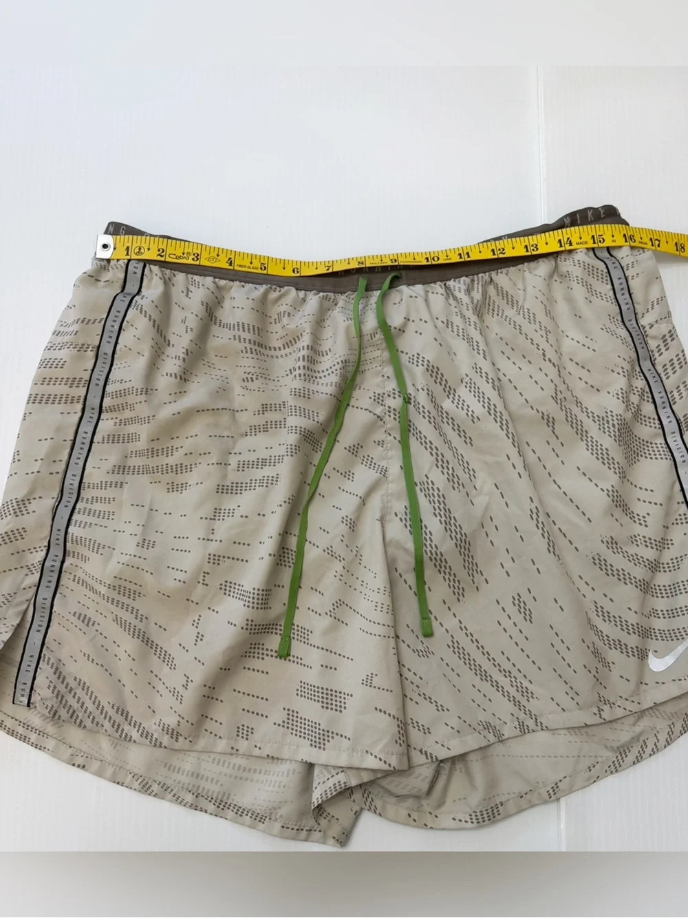 Nike Running Division Stride 5